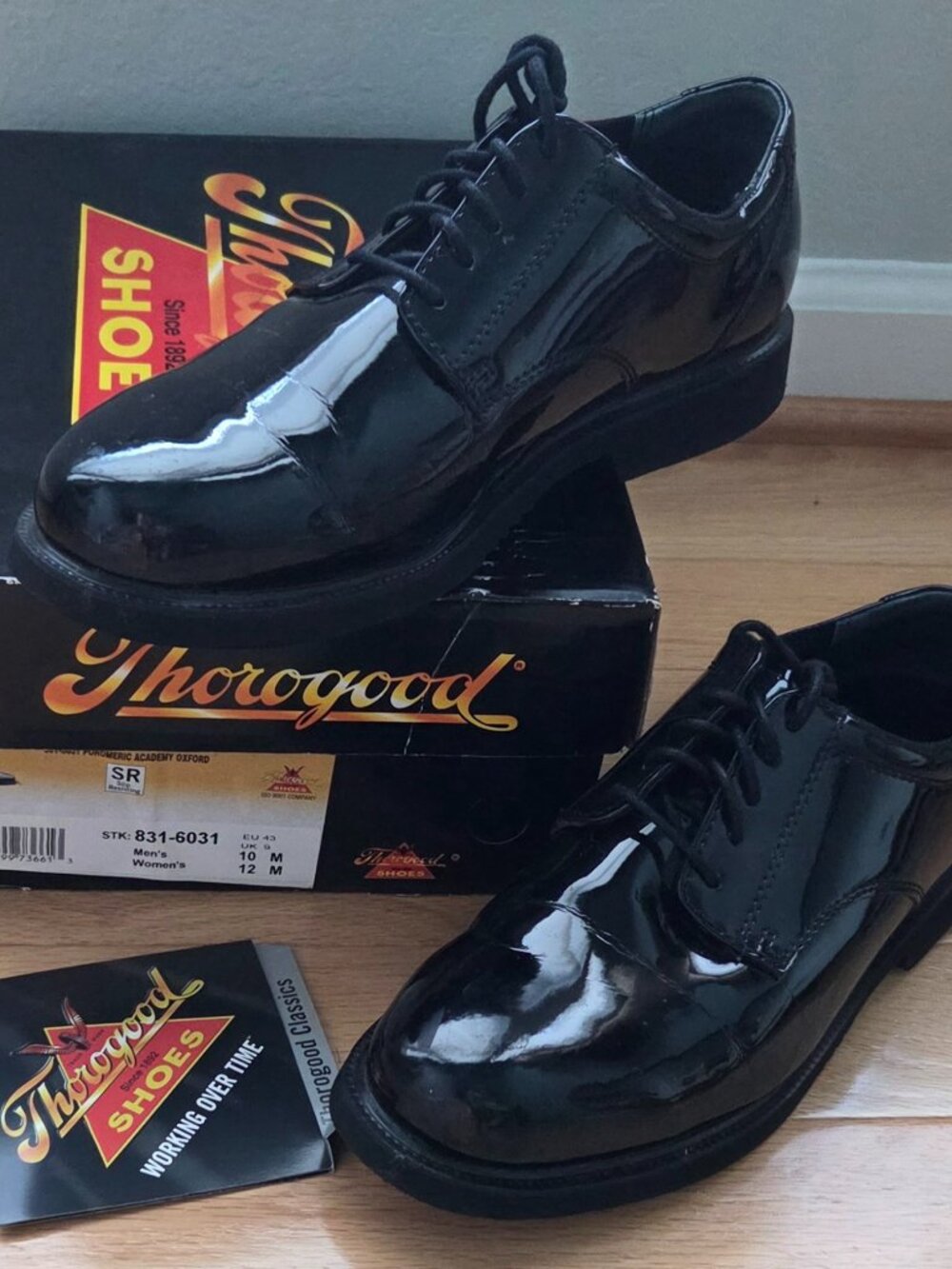 Unisex THOROGOOD Classic High Shine Oxford Uniform Shoe size 10M men / 12M women